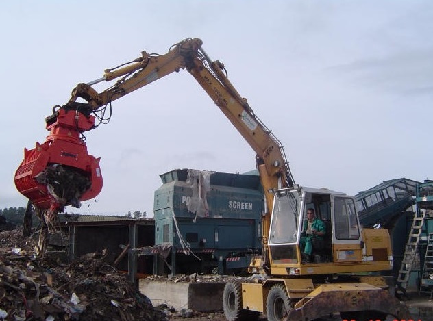 NPK DG-30 demolition grab, sorting and recycling C&D waste