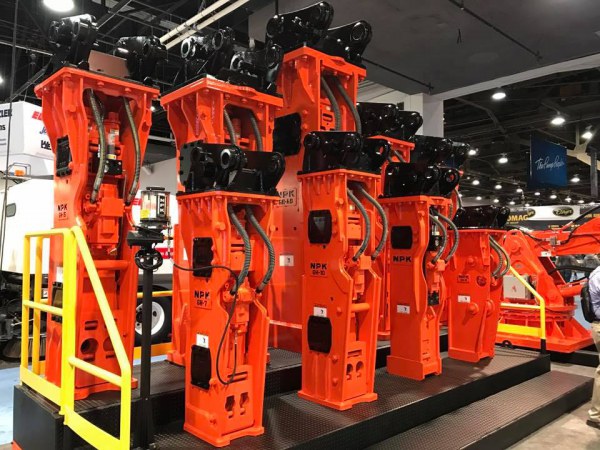 ConExpo 2017 – NPK hydraulic hammers for heavy duty applications, also Hammer/Carrier Mounted Lubes